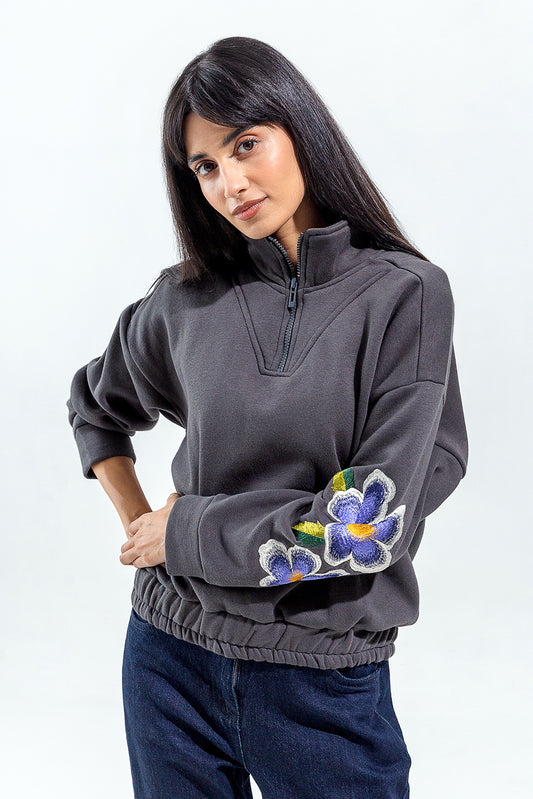 CROPPED EMBROIDERED SWEATSHIRT