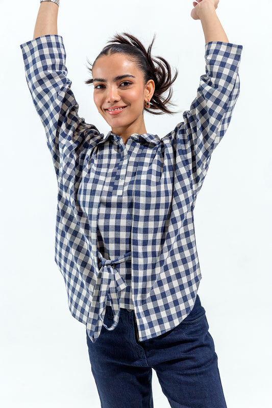 BLUE AND WHITE CHECK COLLAR SHIRT