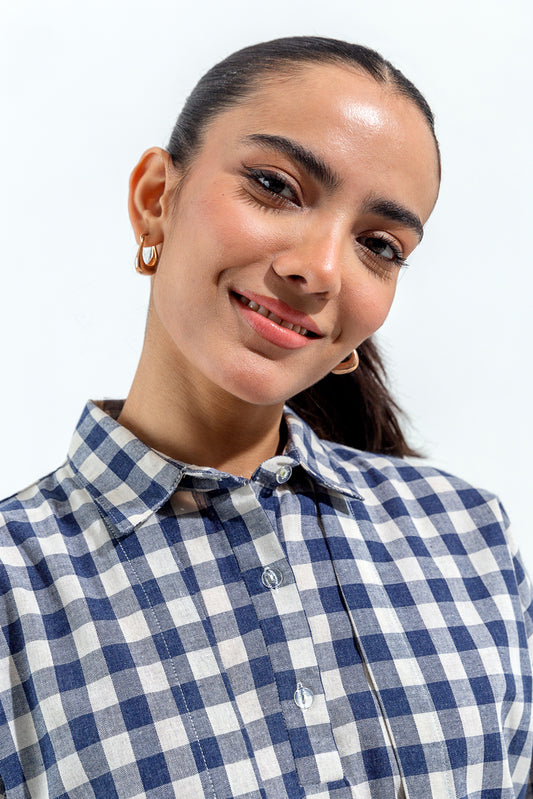 BLUE AND WHITE CHECK COLLAR SHIRT