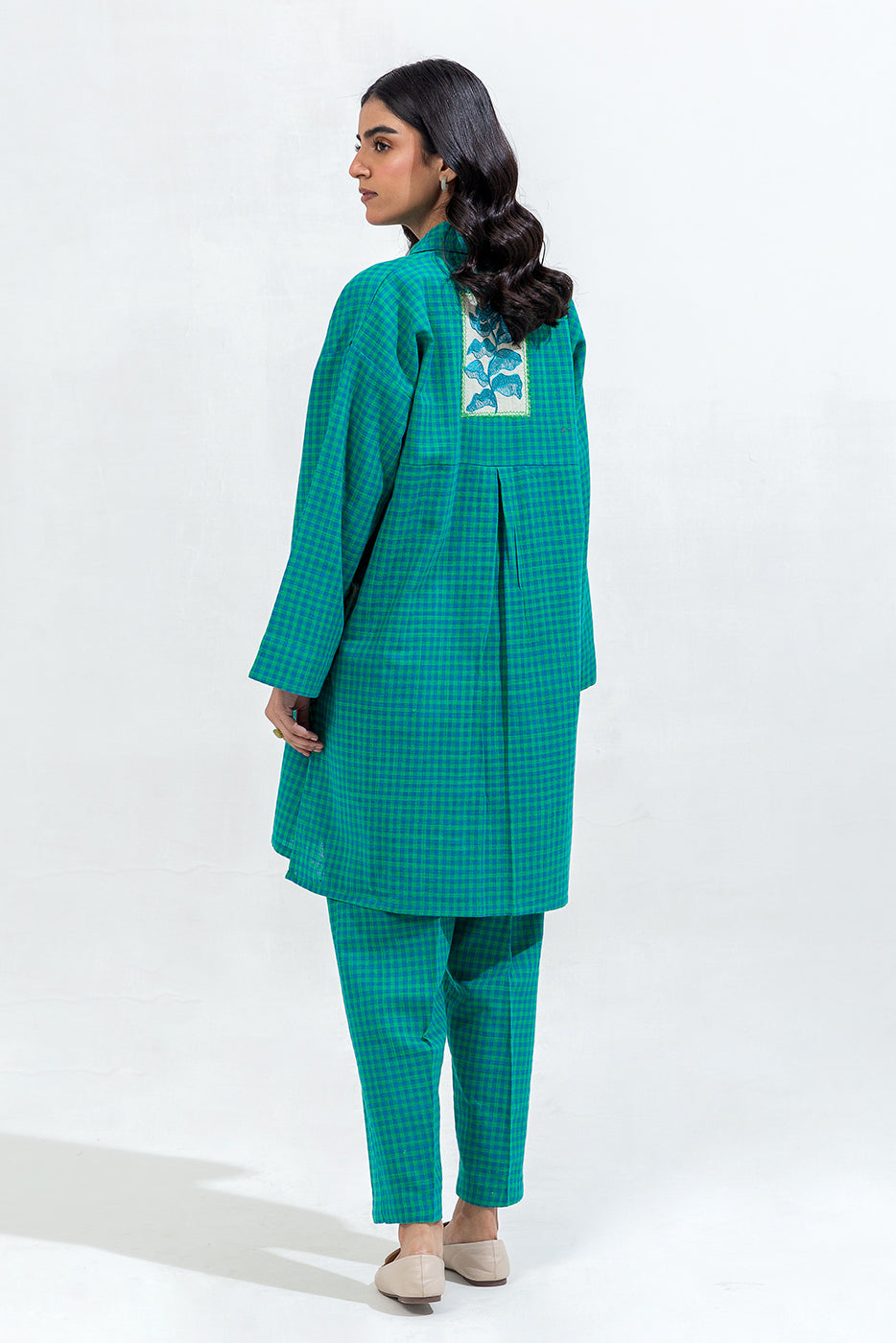 2 PIECE EMBROIDERED JACQUARD SUIT (PRET)