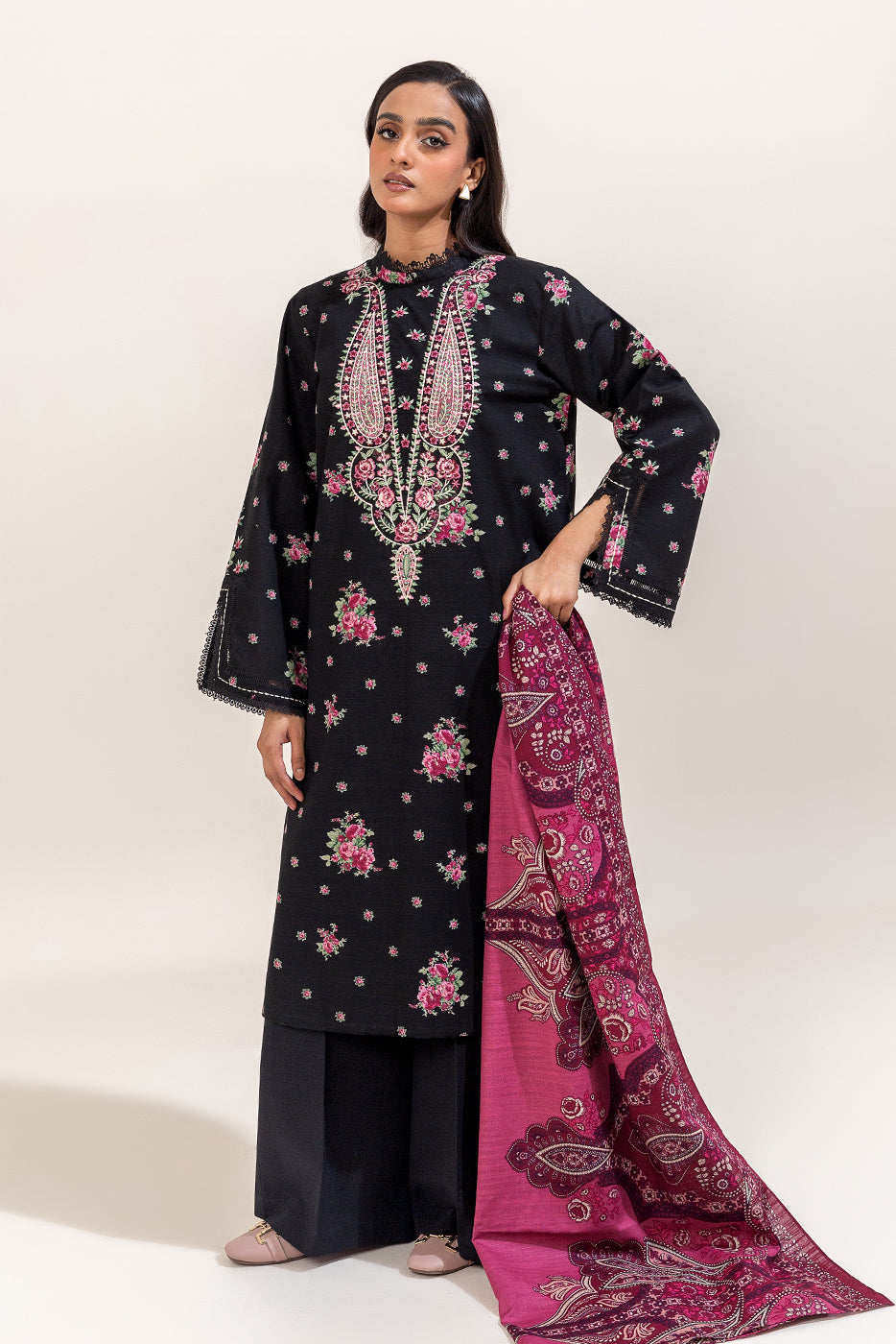 3 PIECE EMBROIDERED KHADDAR SUIT-EBONY ROSETTE (UNSTITCHED)