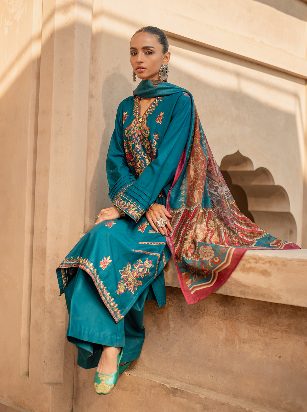 3 PIECE EMBROIDERED LAWN SUIT-OCEAN DEPTHS BT-MORBAGH SU_24   