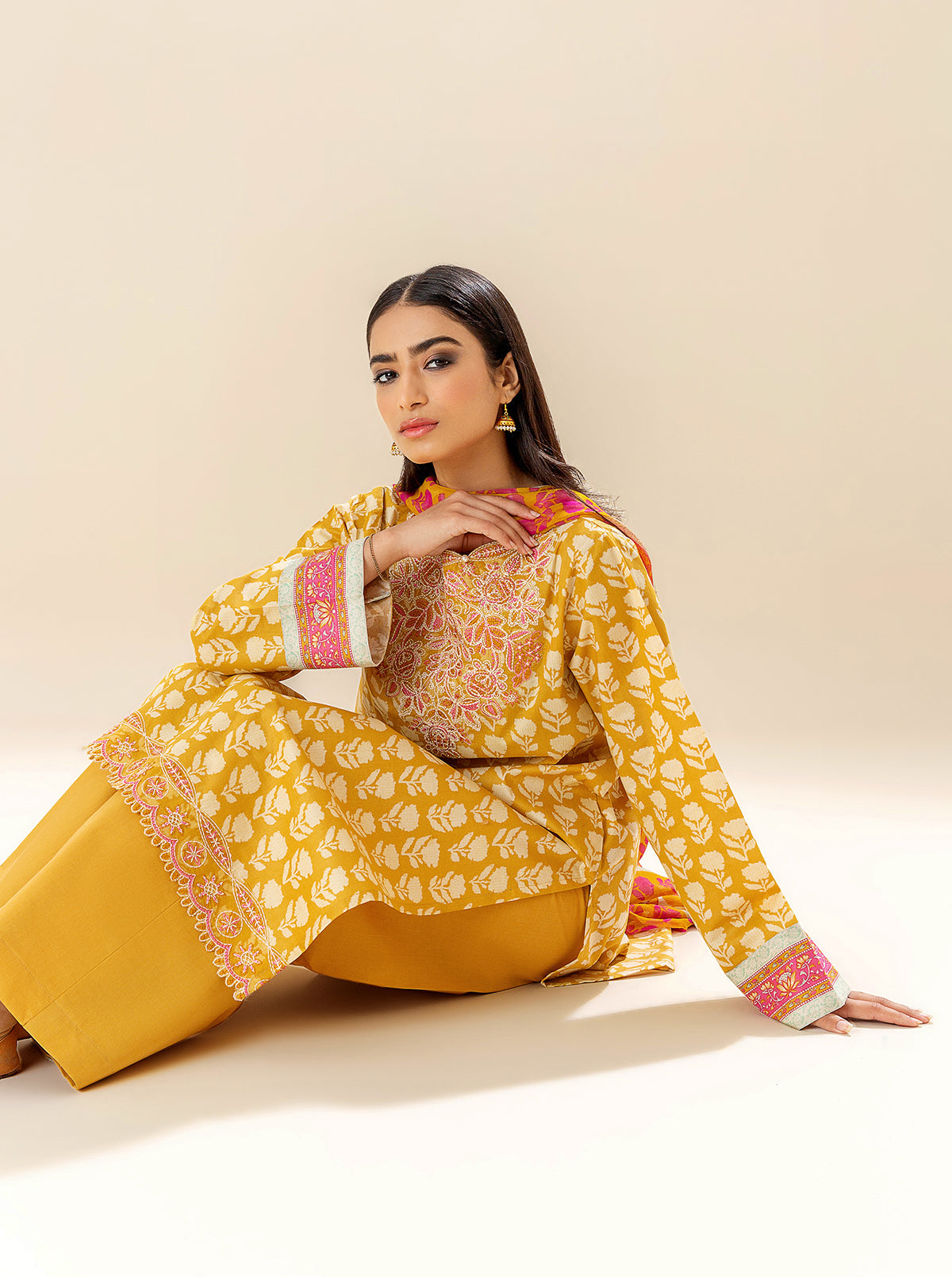 3 PIECE EMBROIDERED LAWN SUIT - SILHOUETTE SCENE BT-MORBAGH SU_24   