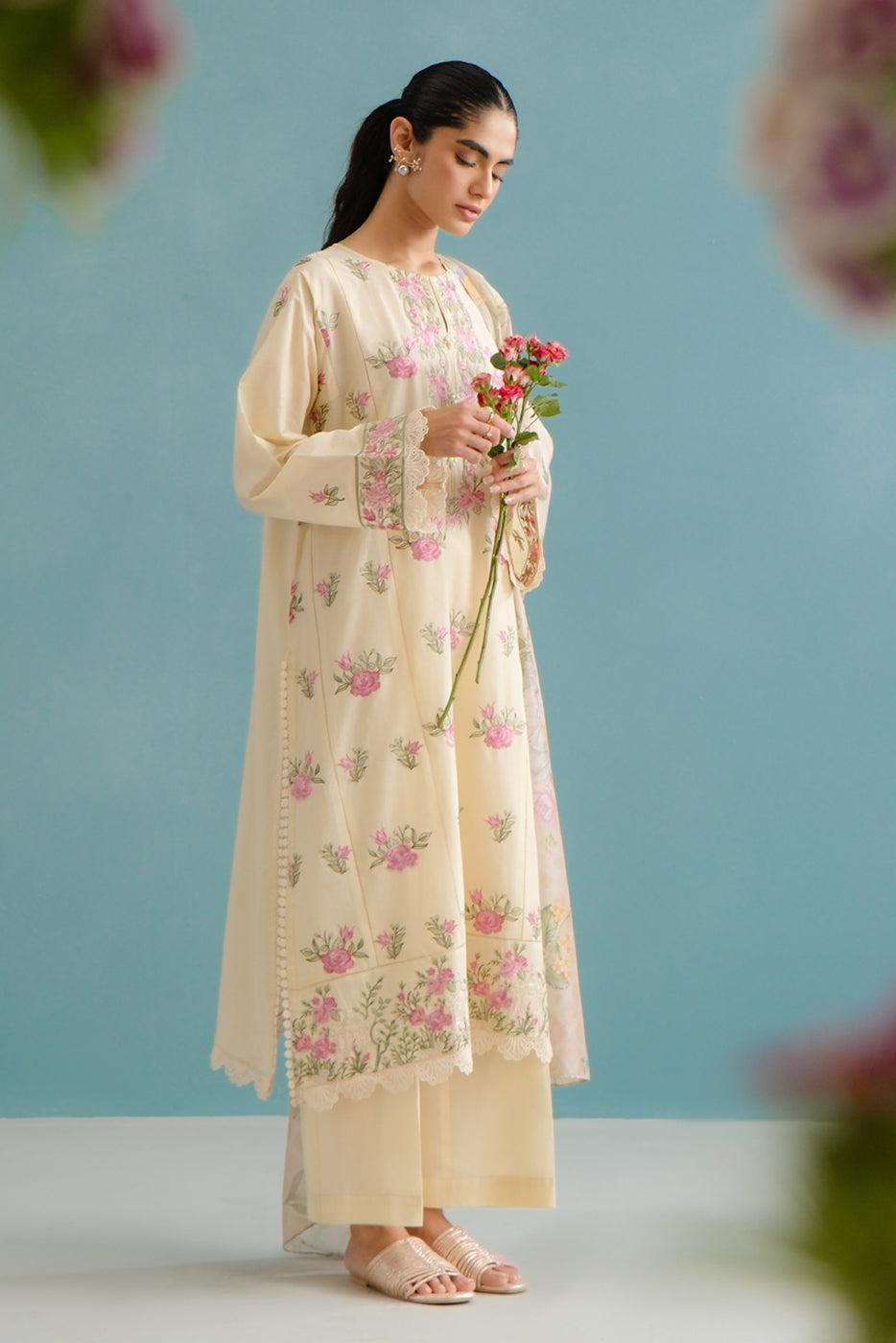 3 PIECE EMBROIDERED LAWN SUIT (UNSTITCHED)
