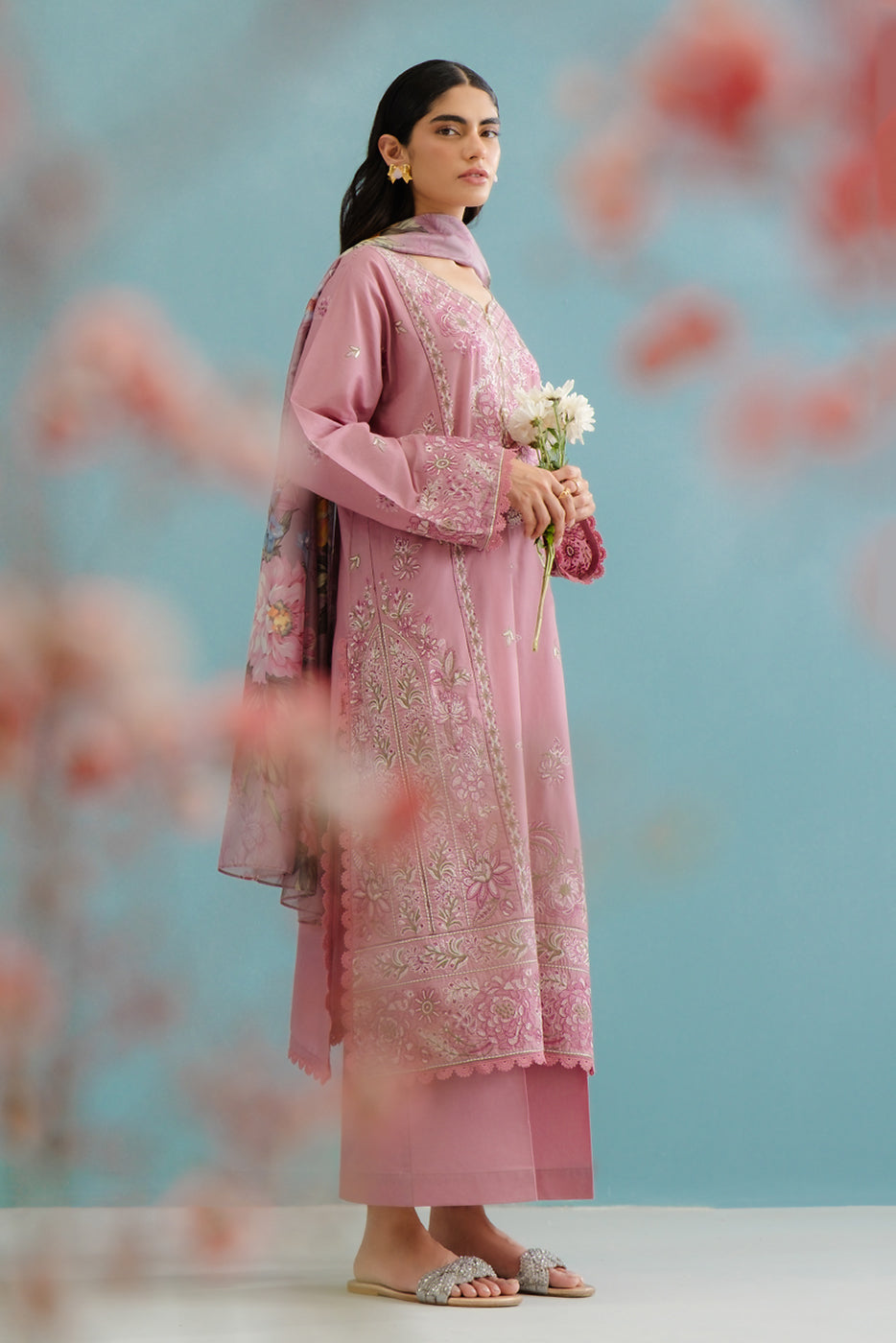 3 PIECE EMBROIDERED LAWN SUIT (UNSTITCHED)