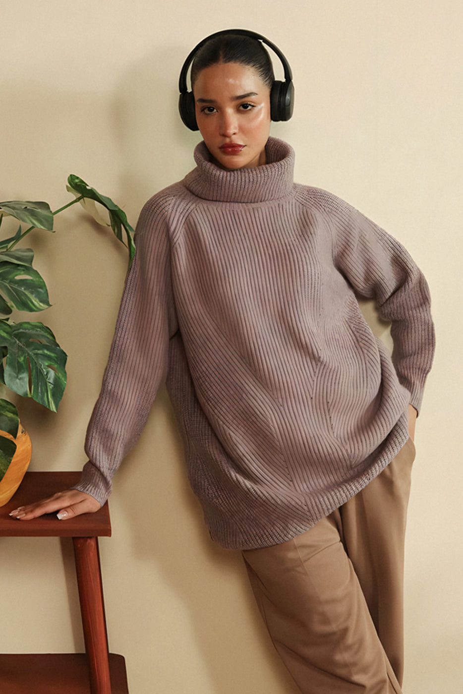 TURTLE NECK PULLOVER