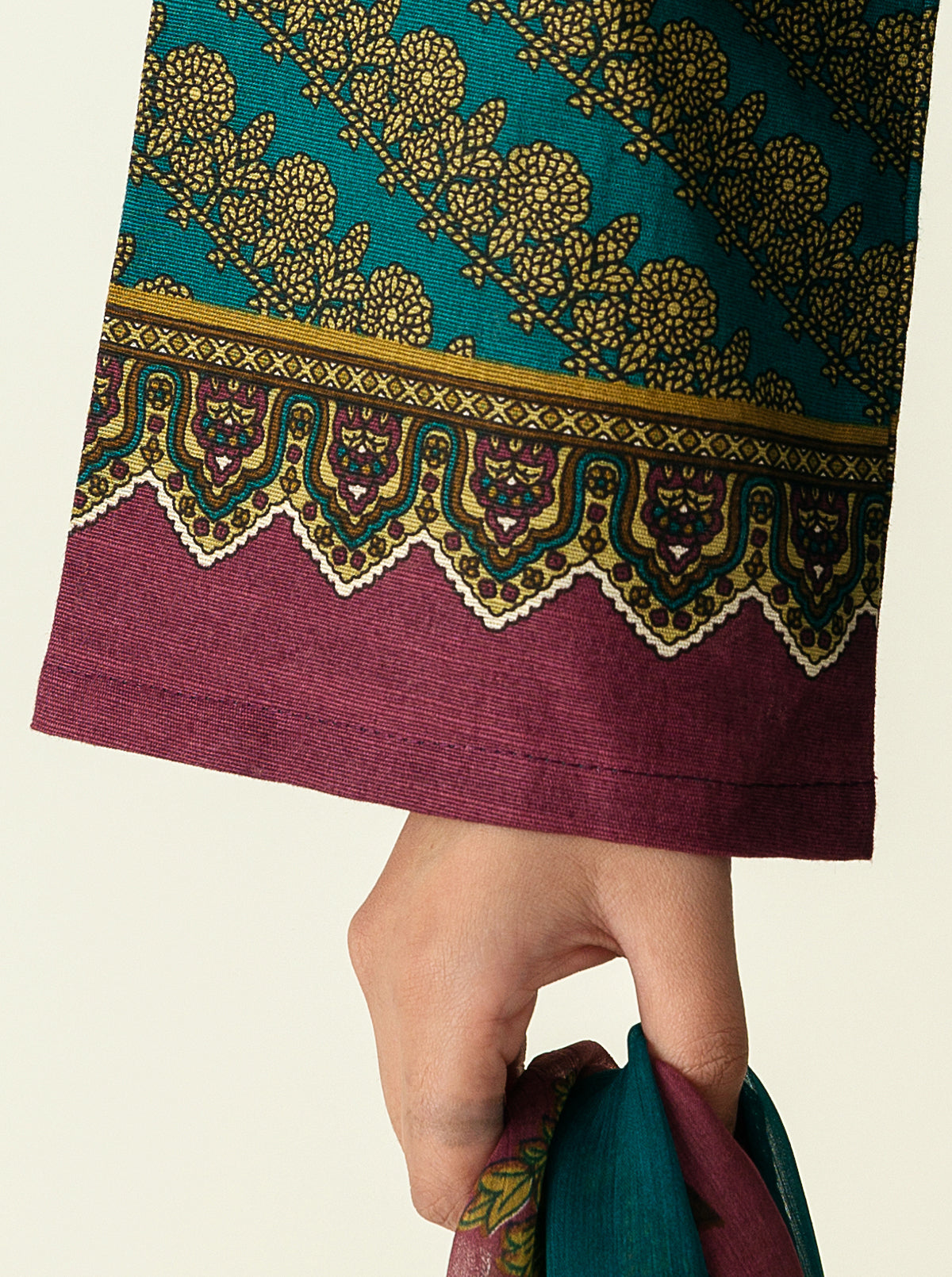 3 PIECE - EMBROIDERED  KHADDAR SUIT - TURQVOISE BRD MORBAGH WN_22   