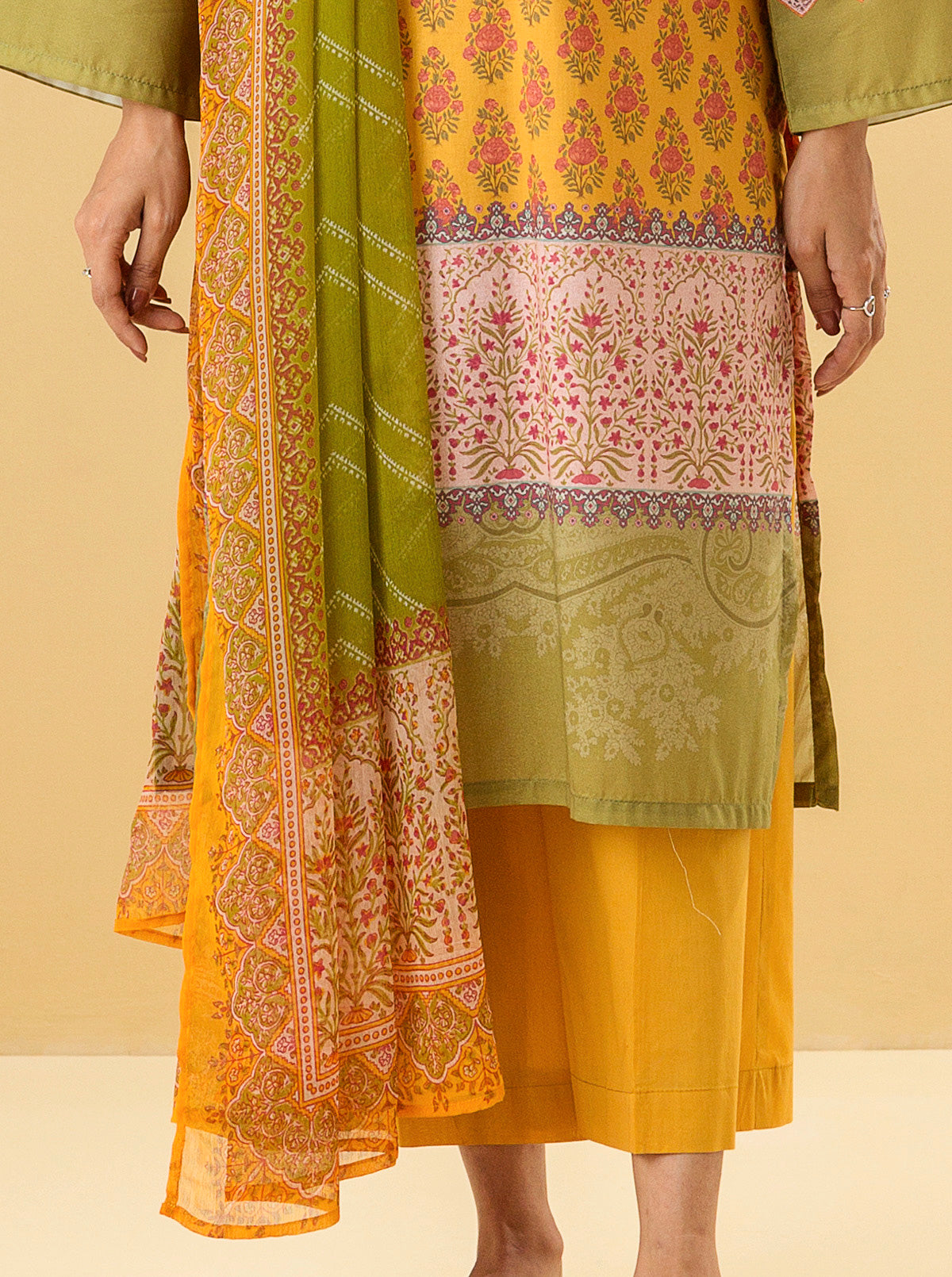 3 PIECE - PRINTED LAWN SUIT - DIVINE OCHRE MORBAGH SU_22   