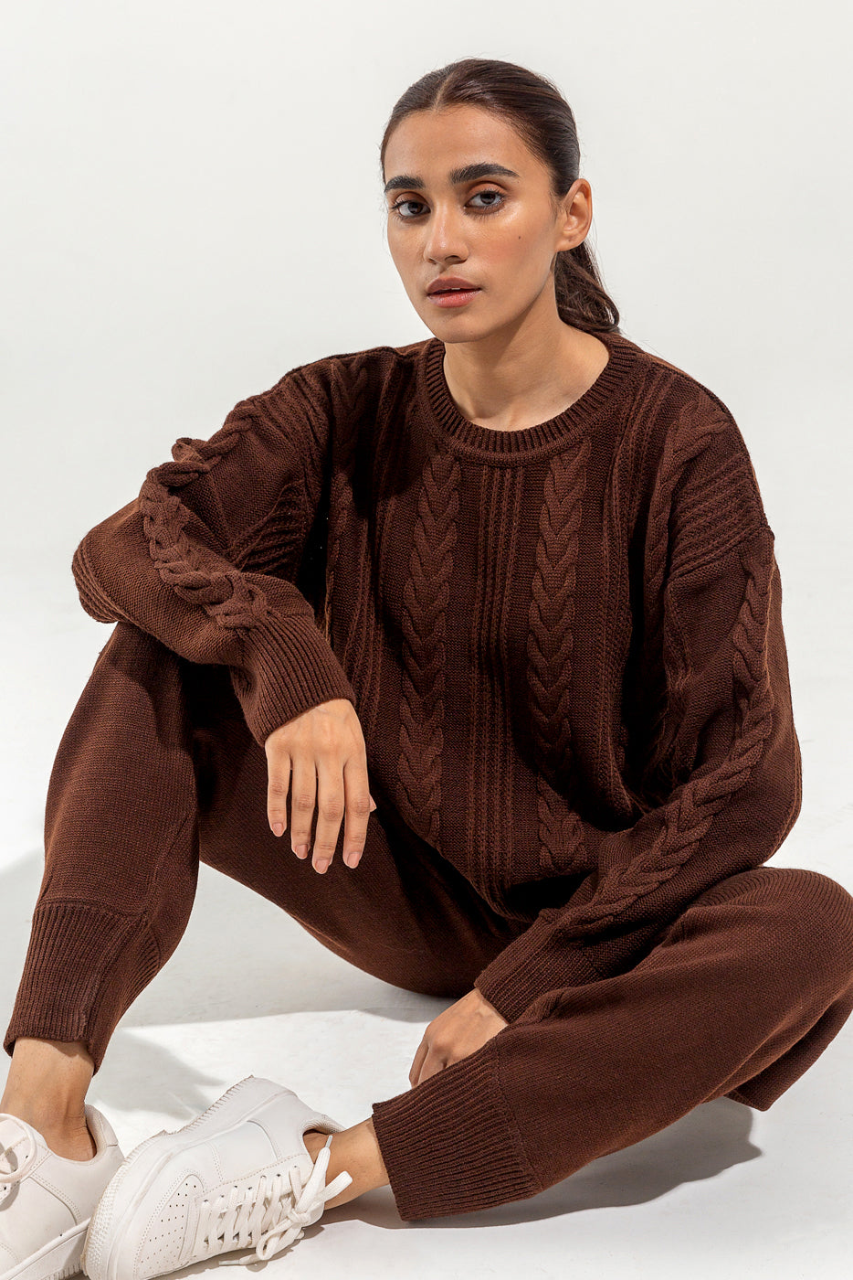 KNITTED CREW NECK JUMPER