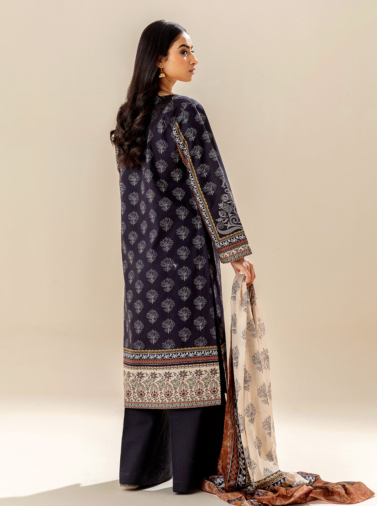 3 PIECE PRINTED LAWN SUIT - EBONY VISION BT-MORBAGH SU_24   
