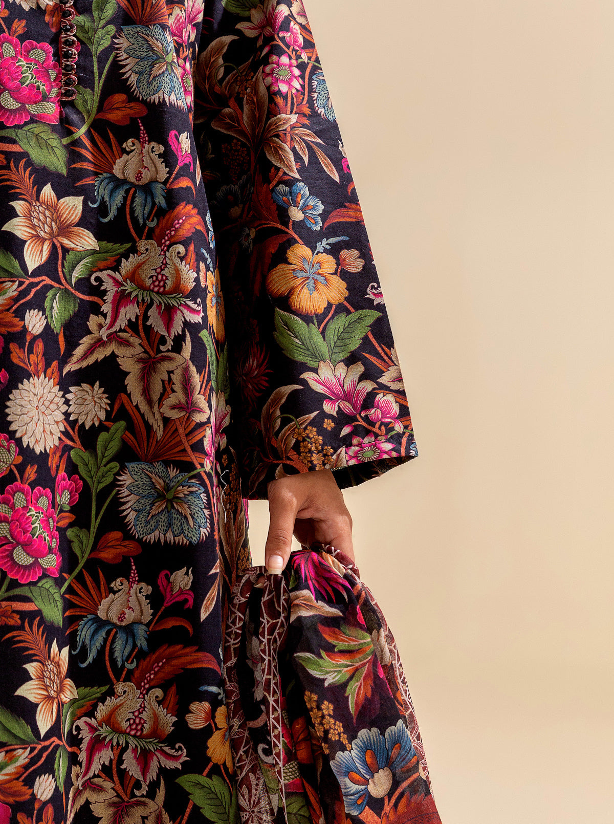 3 PIECE PRINTED LAWN SUIT BT-MORBAGH SU_24   