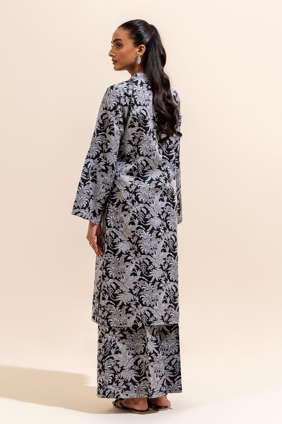 2 PIECE PRINTED LAWN SUIT-CHINTZ ERA (UNSTITCHED)