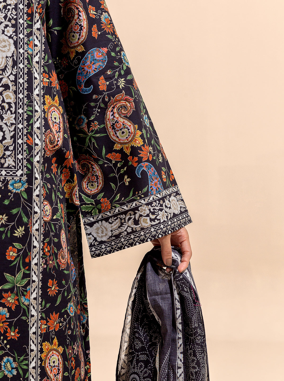 2 PIECE PRINTED LAWN SUIT-ROYAL SYMMETRY BT-MORBAGH SU_24   