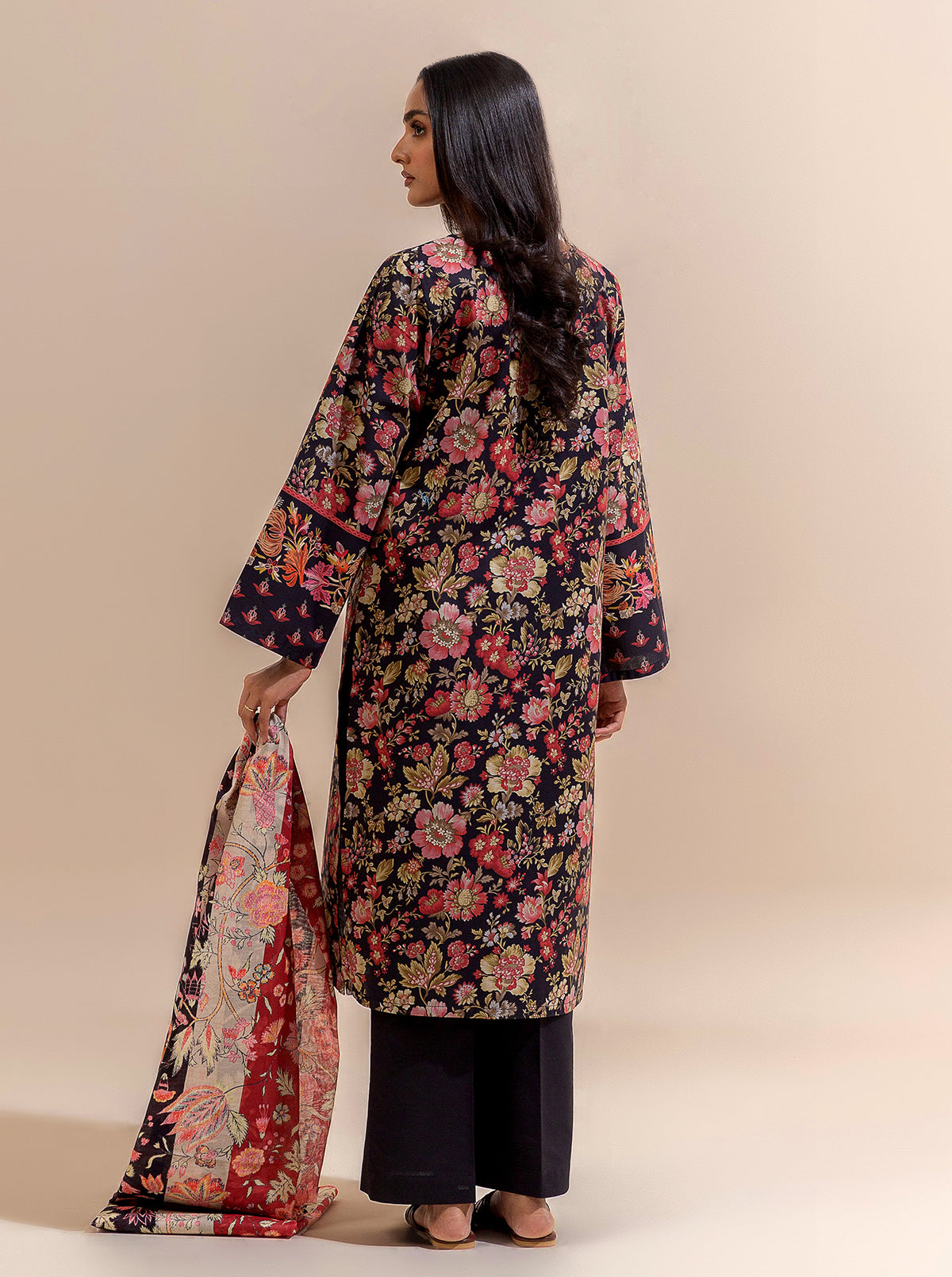 2 PIECE PRINTED LAWN SUIT-EBONY GARDEN (UNSTITCHED)