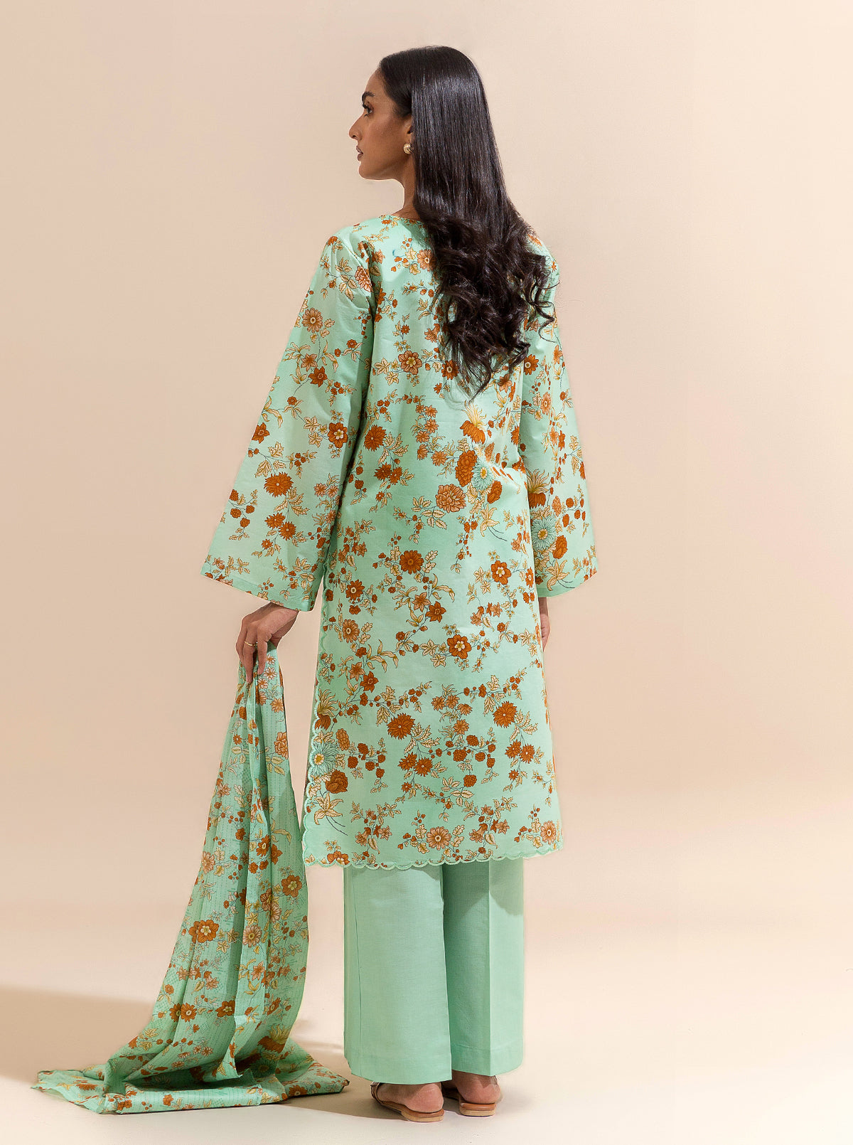 3 PIECE EMBROIDERED LAWN SUIT-SEA SHORE BT-MORBAGH SU_24   