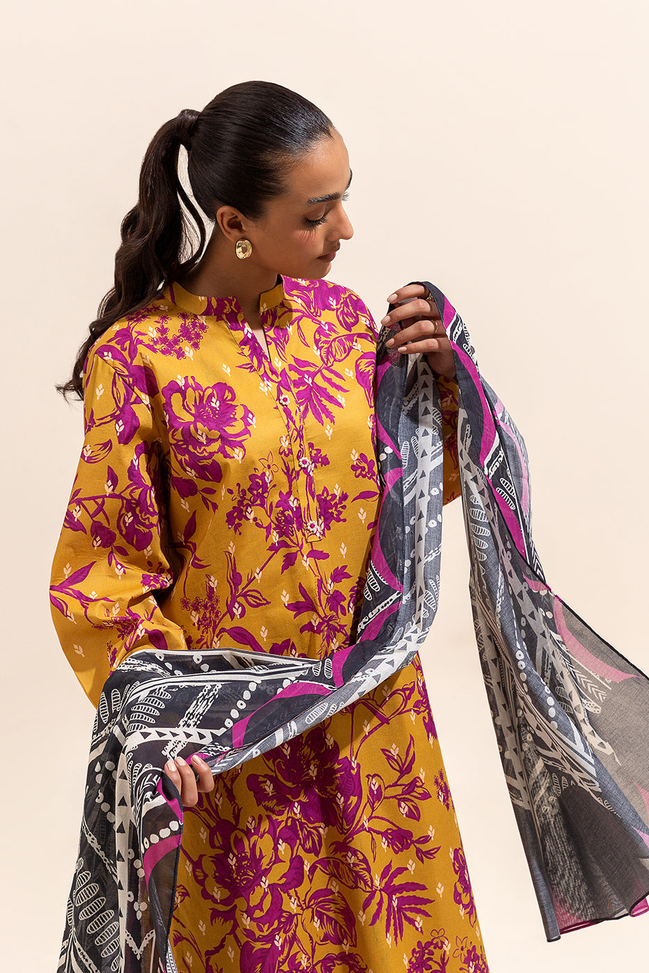 3 PIECE PRINTED LAWN SUIT-MANGO SANGRIA (UNSTITCHED)