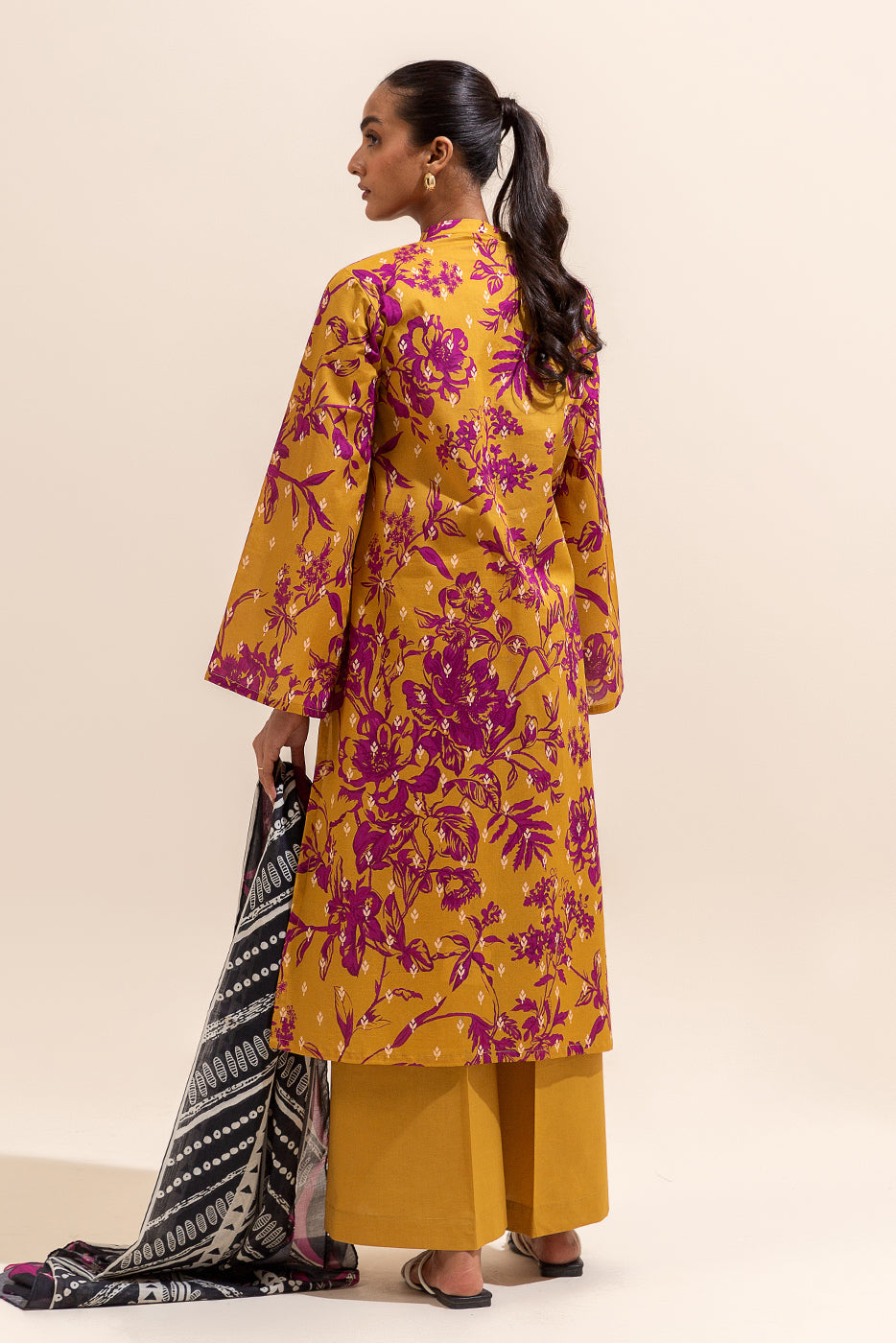 3 PIECE PRINTED LAWN SUIT-MANGO SANGRIA (UNSTITCHED)