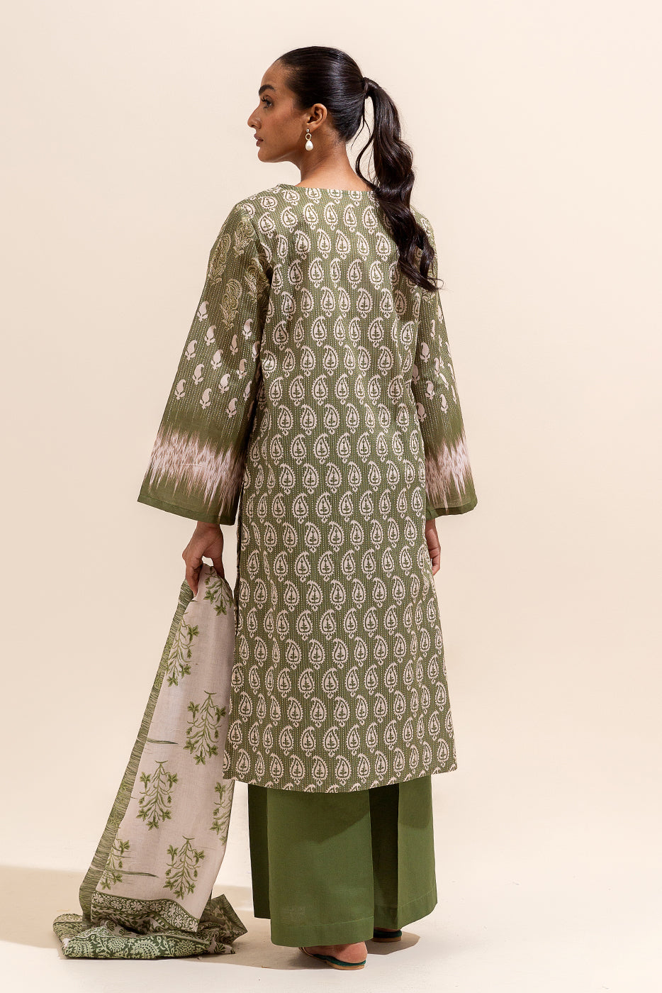 2 PIECE PRINTED LAWN SUIT-APPLE NILE (UNSTITCHED)
