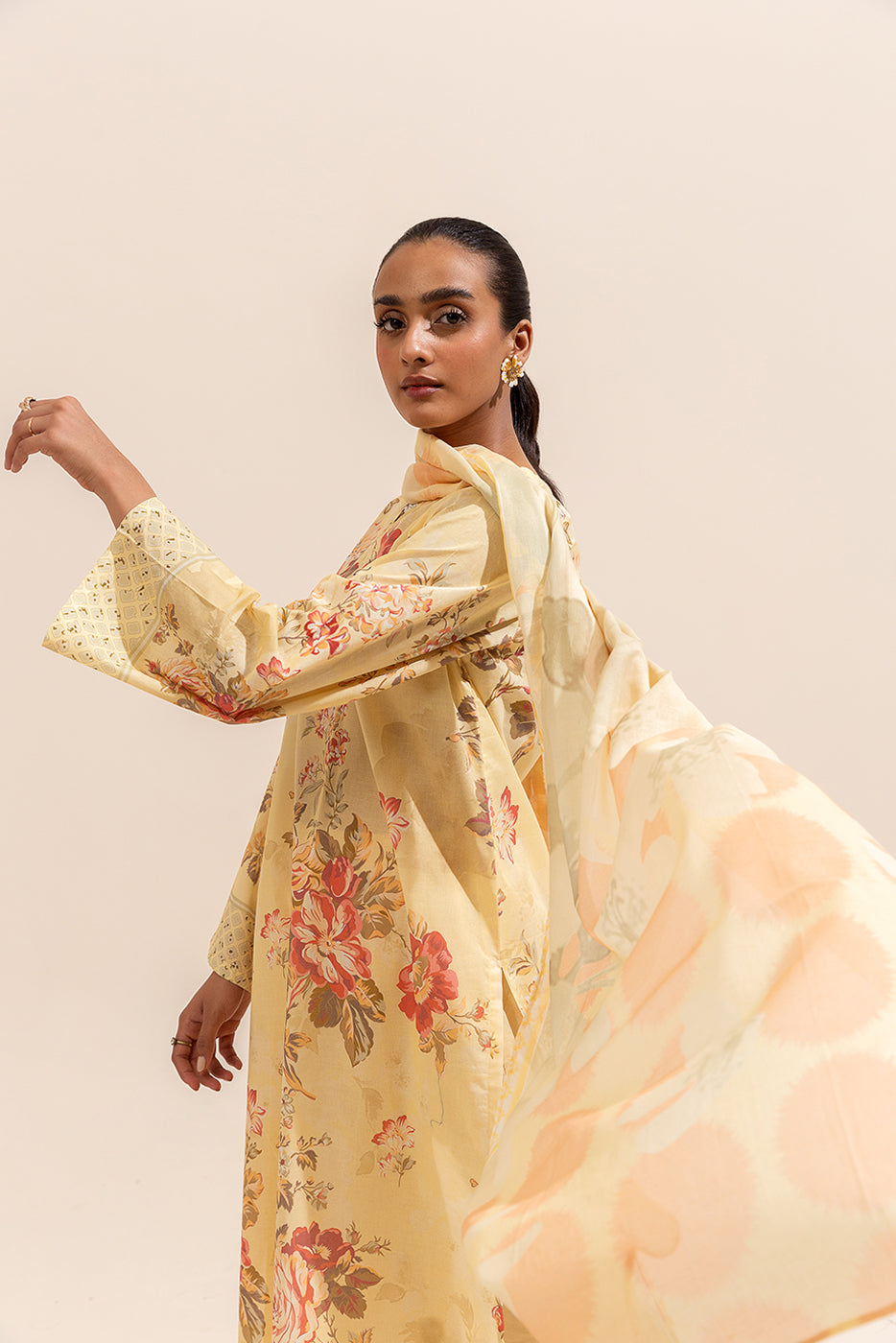 2 PIECE PRINTED LAWN SUIT-VINTAGE VEIL (UNSTITCHED)