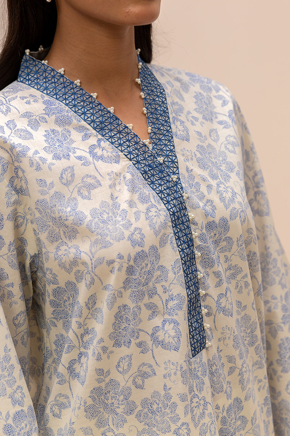 3 PIECE EMBROIDERED LAWN SUIT-CREAM DREAM (UNSTITCHED)