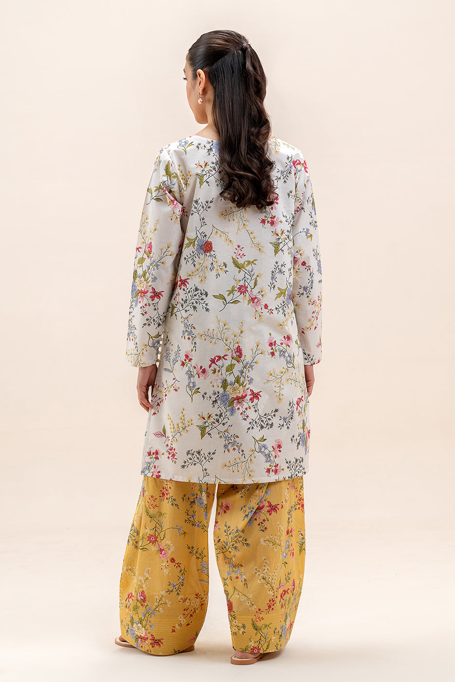 2 PIECE PRINTED LAWN SUIT-FLORAL PEARL (UNSTITCHED)