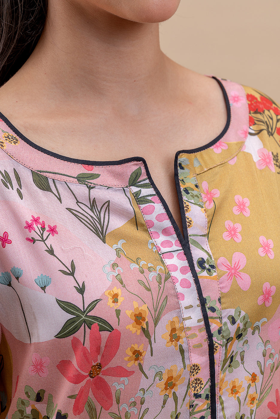 1 PIECE PRINTED LAWN SHIRT-FLORAL MOSAIC (UNSTITCHED)