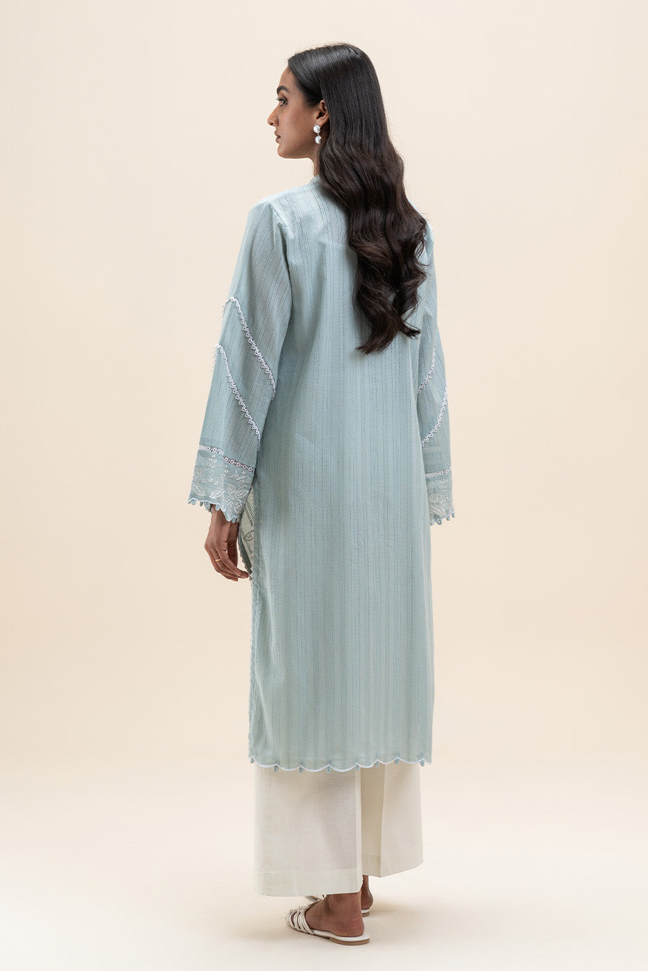 1 PIECE EMBROIDERED LENO KARRA SHIRT-AQUA LUSH (UNSTITCHED)