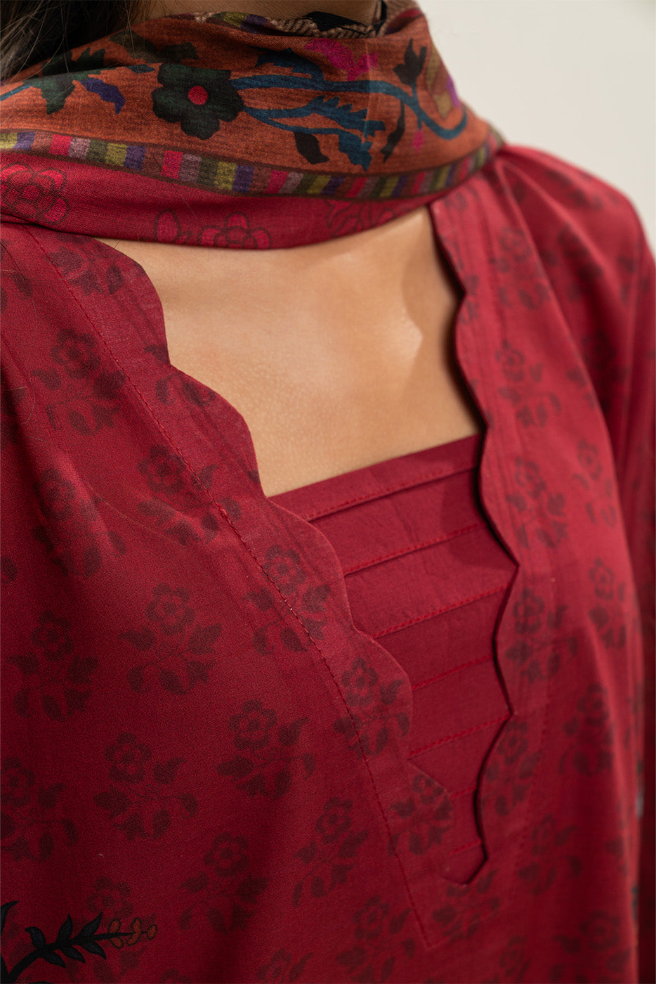 3 PIECE PRINTED LAWN SUIT-RED PEPPER (UNSTITCHED)