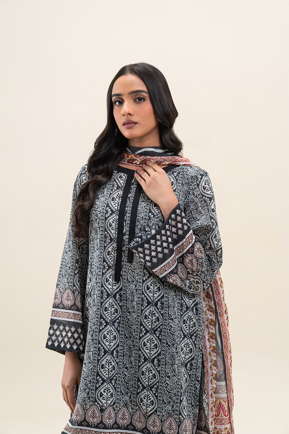 3 PIECE PRINTED LAWN SUIT-RAVEN MESH (UNSTITCHED)