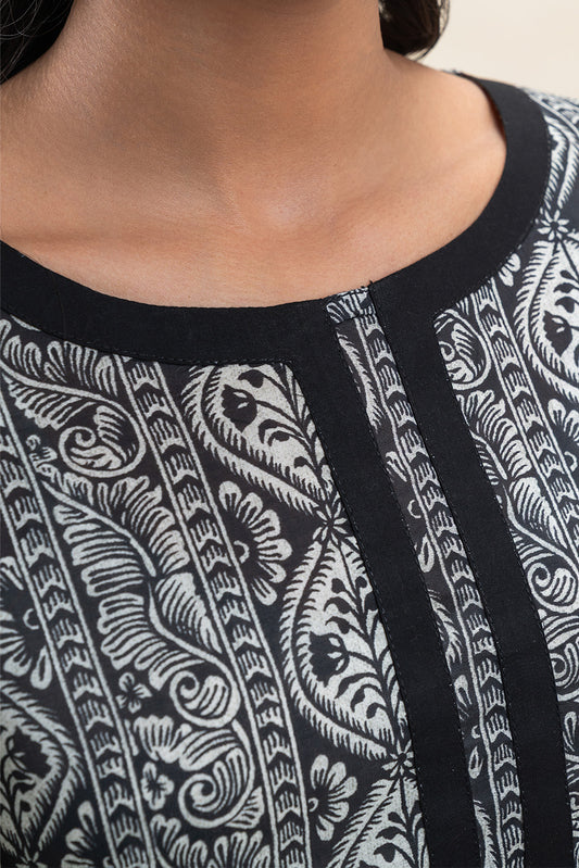 3 PIECE PRINTED LAWN SUIT-RAVEN MESH (UNSTITCHED)