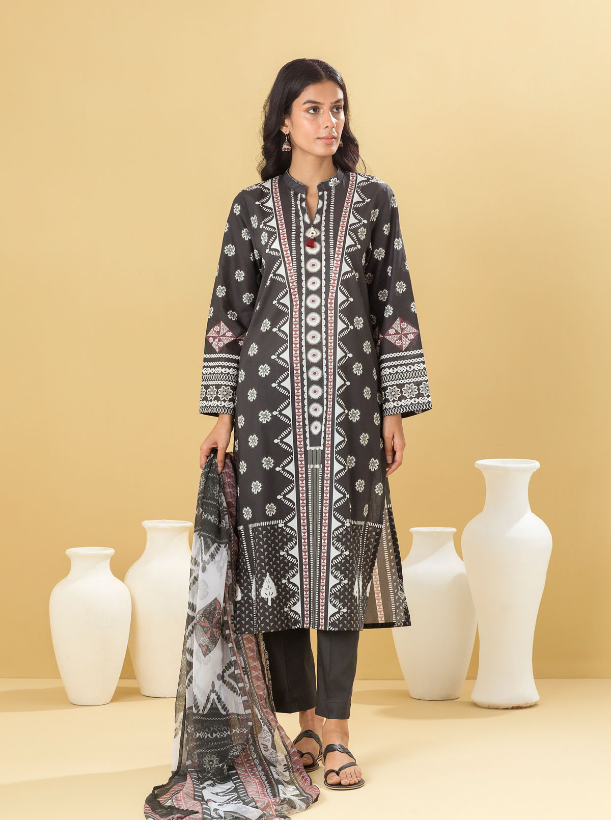 3 PIECE - PRINTED LAWN SUIT - NOIR HUES MORBAGH SU_22   