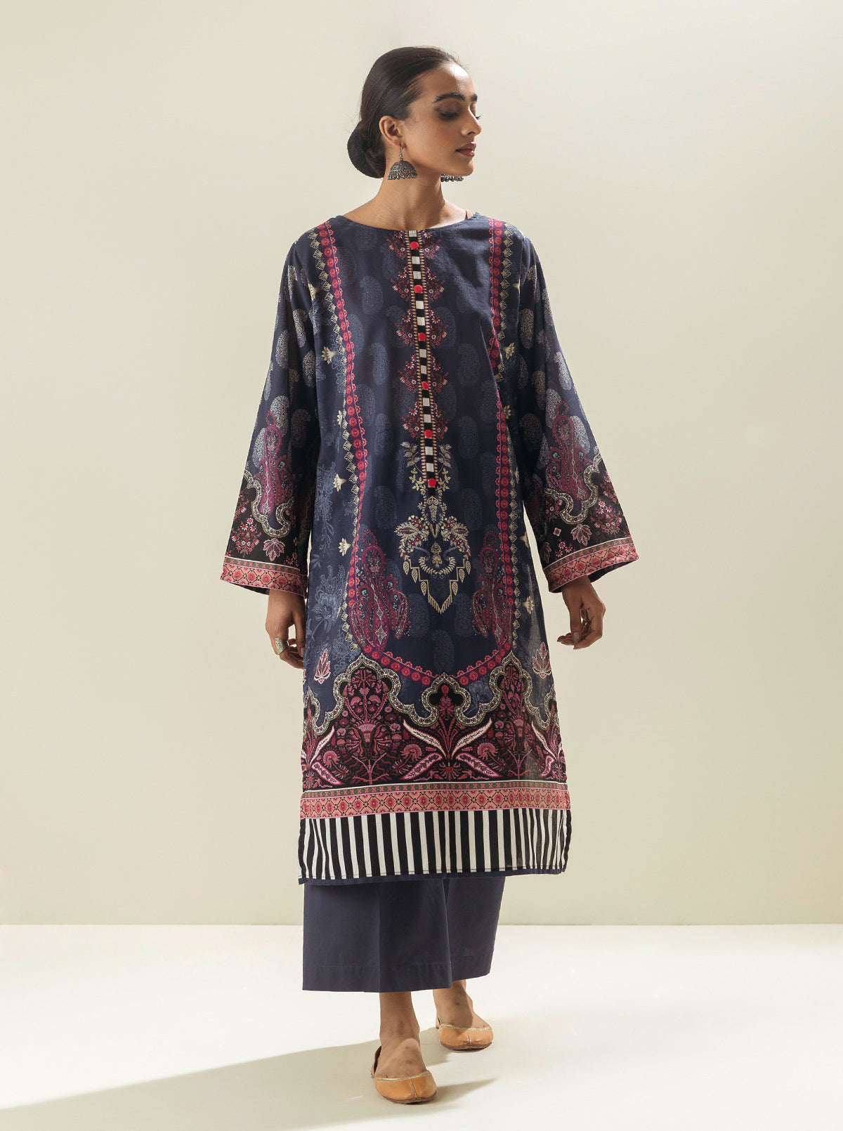 1 PIECE - PRINTED LAWN SHIRT - MOTIF MAJESTY MORBAGH SU_23   