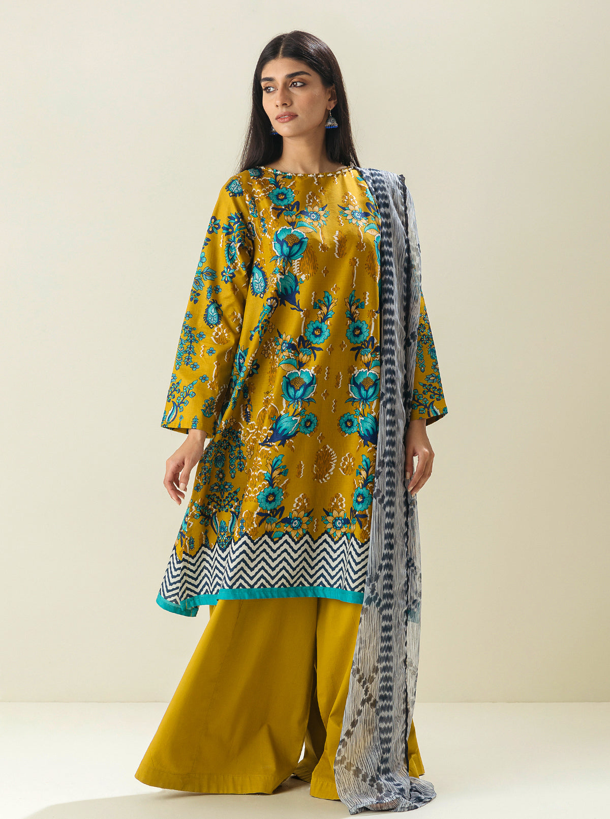 2 PIECE - PRINTED LAWN SUIT - PORCELAIN DREAMS MORBAGH SU_23   