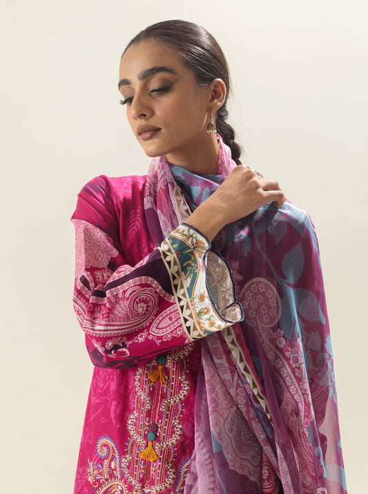 3 PIECE - EMBROIDERED LAWN SUIT - MAGENTA MUSE MORBAGH SU_23   