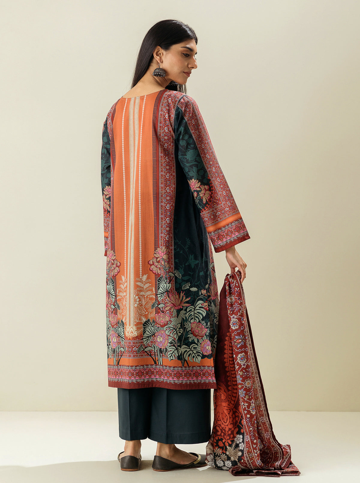 3 PIECE - PRINTED LAWN SUIT - MODERN WEAVES MORBAGH SU_23   