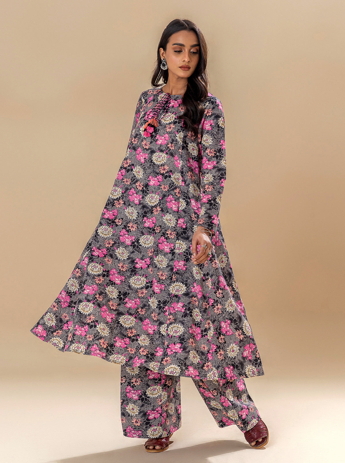 2 PIECE PRINTED LAWN SUIT-EBONY BLOOM BT-MORBAGH SU_24   