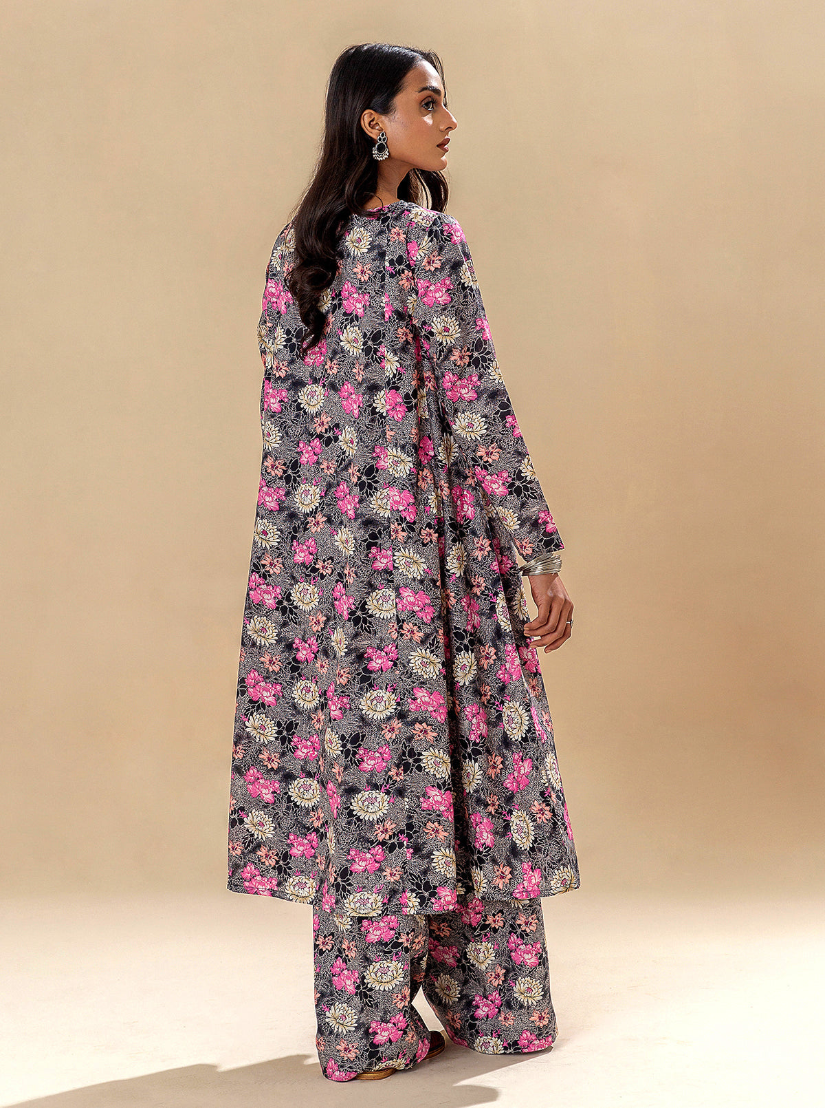 2 PIECE PRINTED LAWN SUIT-EBONY BLOOM BT-MORBAGH SU_24   