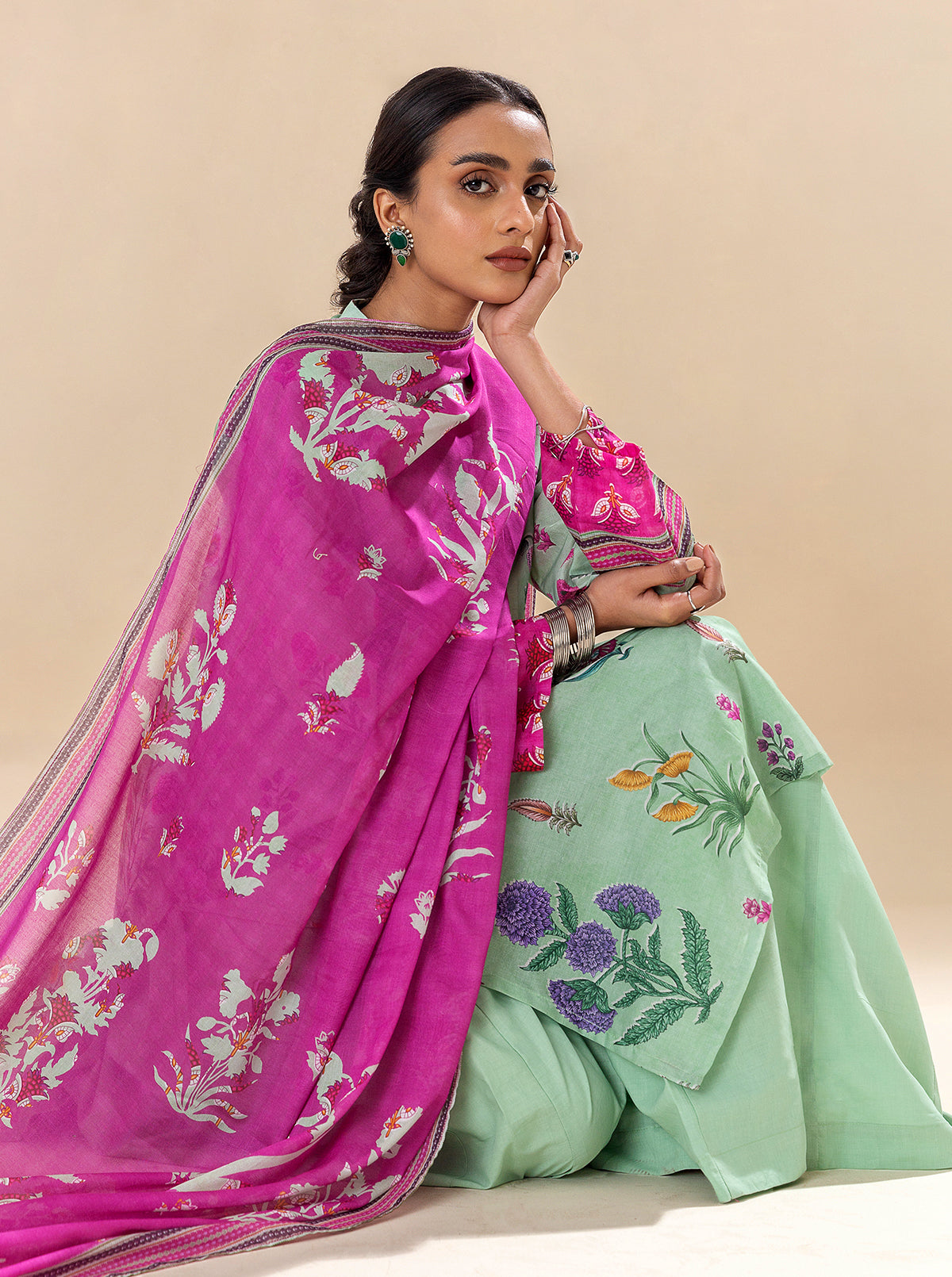 2 PIECE PRINTED LAWN SUIT-MUGHAL ACCENTS BT-MORBAGH SU_24   