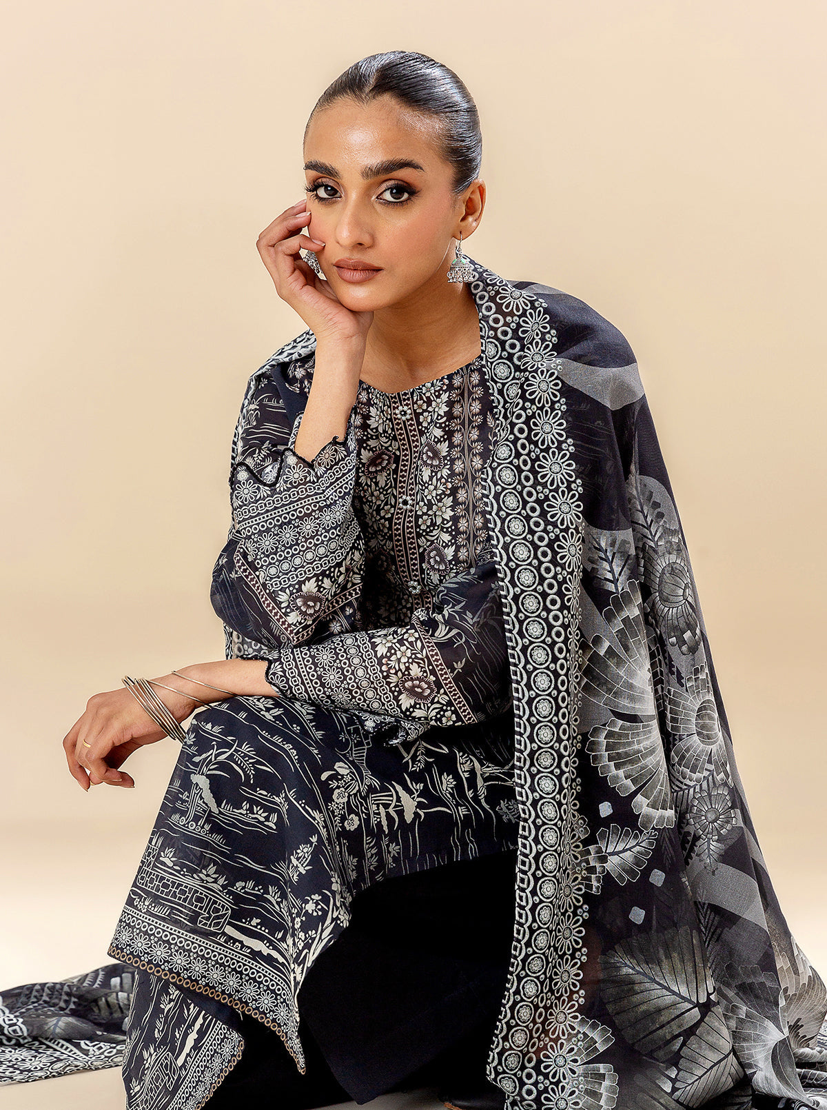3 PIECE PRINTED LAWN SUIT-EBONY STREAMS BT-MORBAGH SU_24   