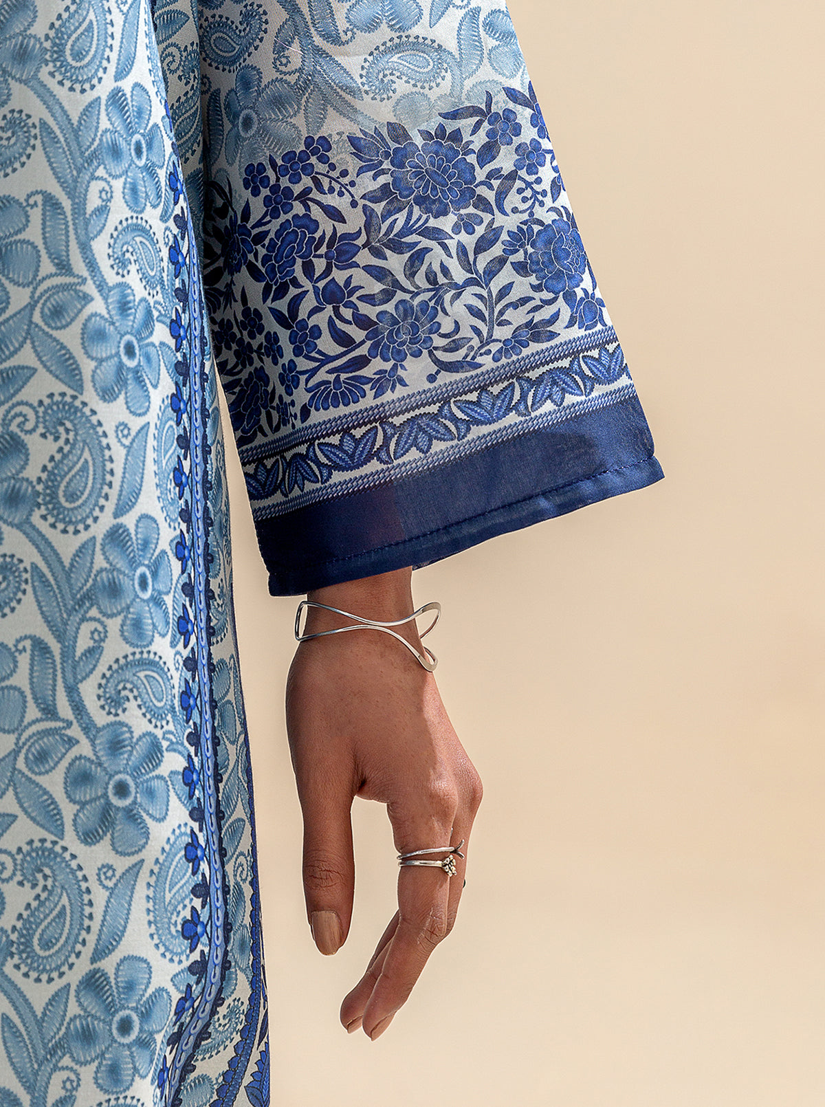 3 PIECE PRINTED LAWN SUIT-INTRICATE MELODY BT-MORBAGH SU_24   