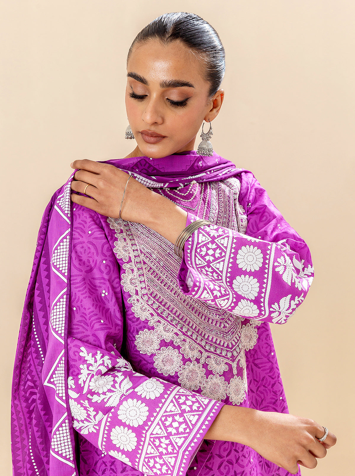 3 PIECE EMBROIDERED LAWN SUIT-CACTUS FLOWER BT-MORBAGH SU_24   