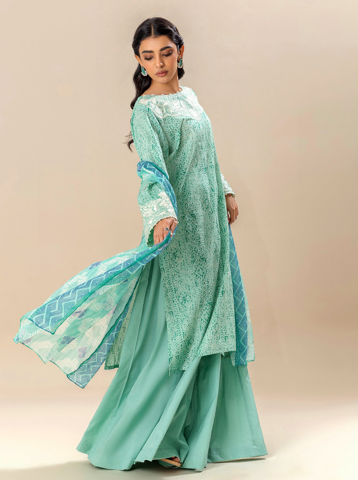 3 PIECE EMBROIDERED LAWN SUIT-MINERAL MINE BT-MORBAGH SU_24   