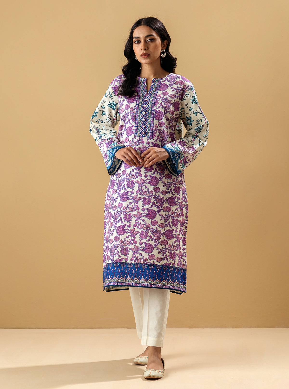 2 PIECE - PRINTED KHADDAR SUIT - GARDENIA MORBAGH WN_22   