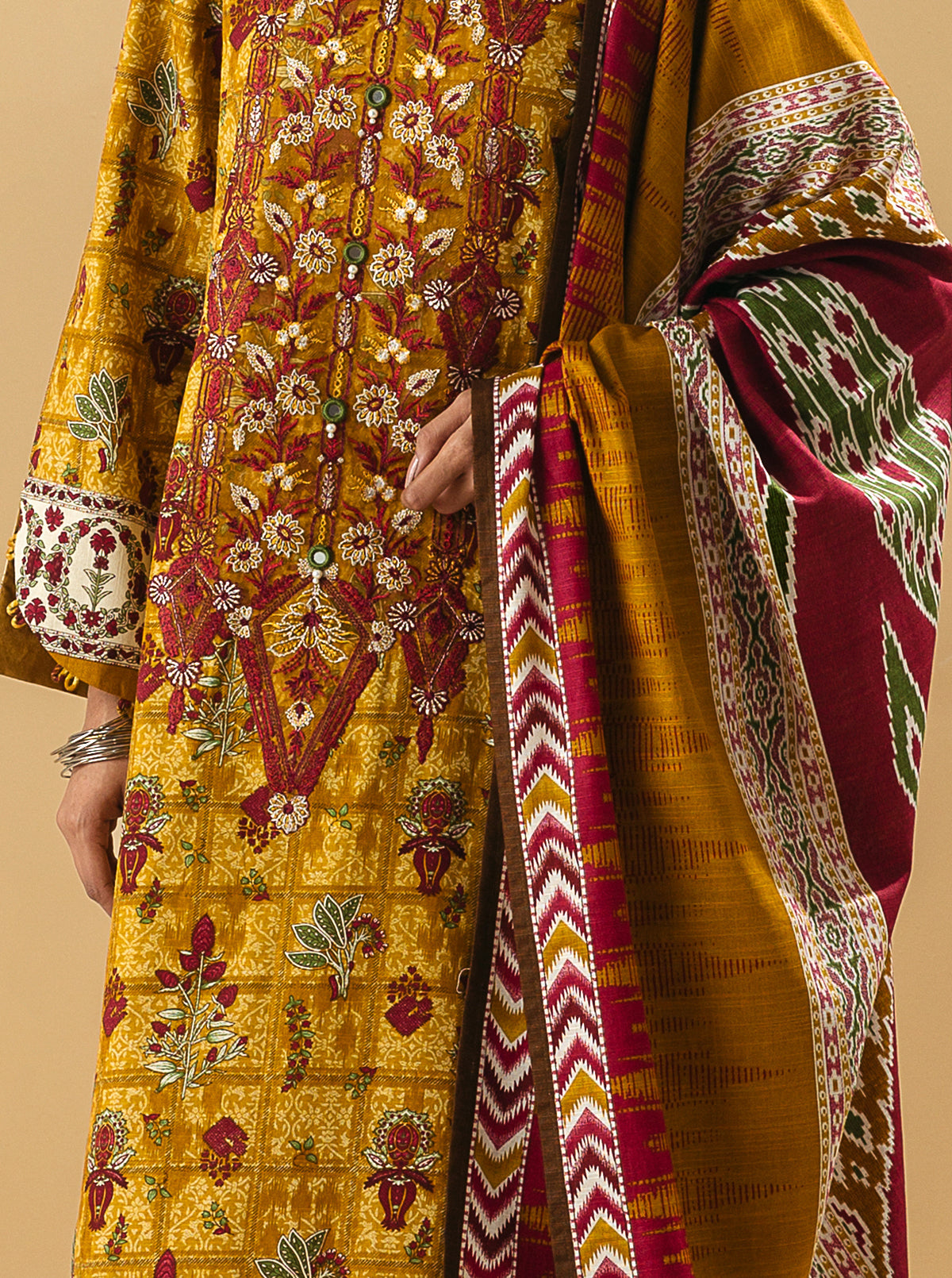 3 PIECE - EMBROIDERED KHADDAR SUIT - AMBER GARDENIA MORBAGH WN_22   