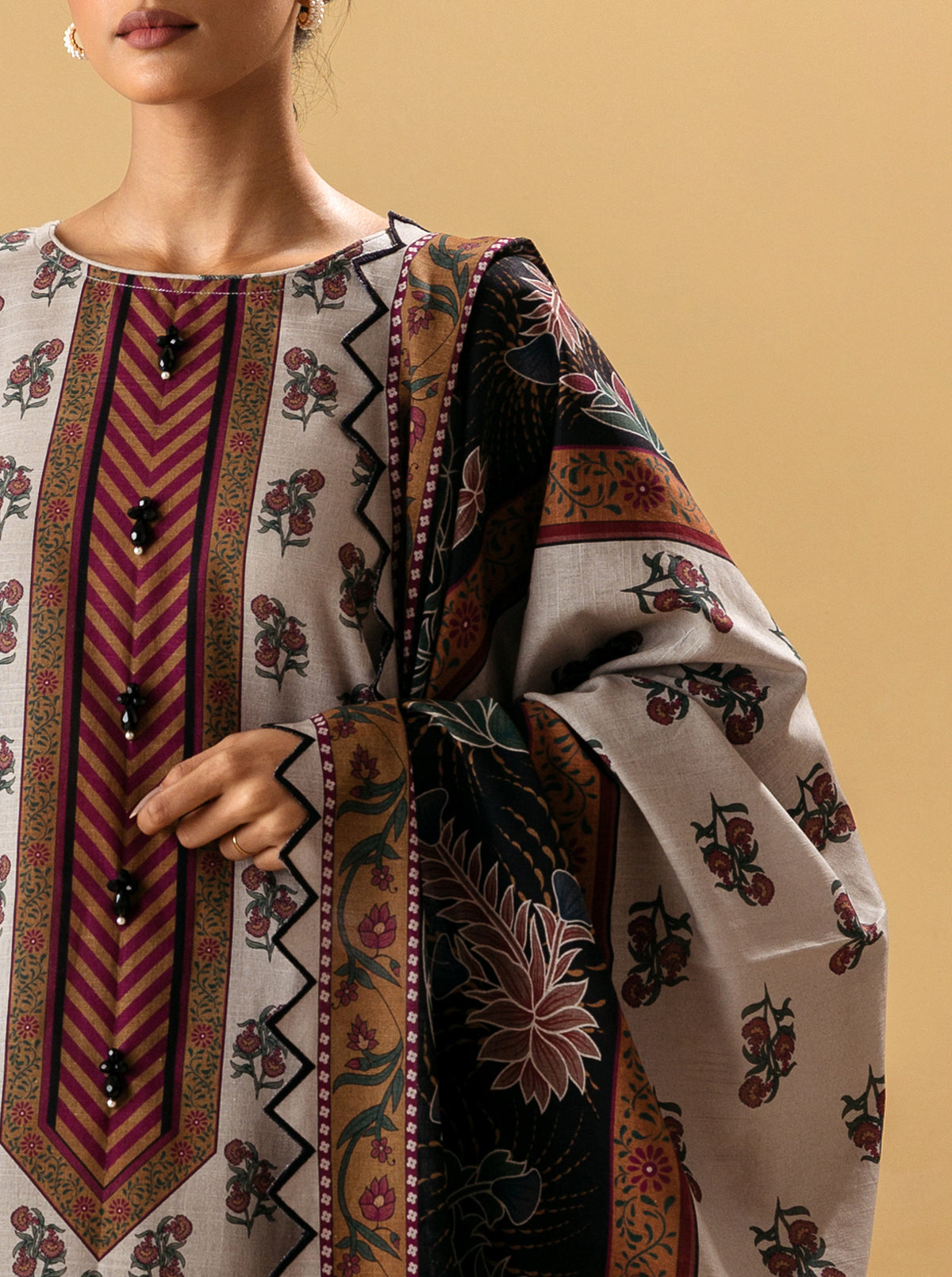3 PIECE - PRINTED KHADDAR SUIT - CARNATION MORBAGH WN_22   