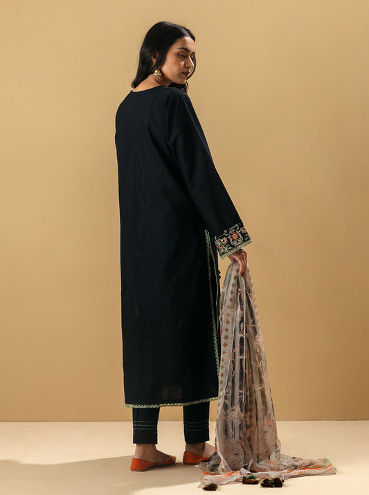 3 PIECE - EMBROIDERED KHADDAR SUIT - NOMADIC EDGE MORBAGH WN_22   