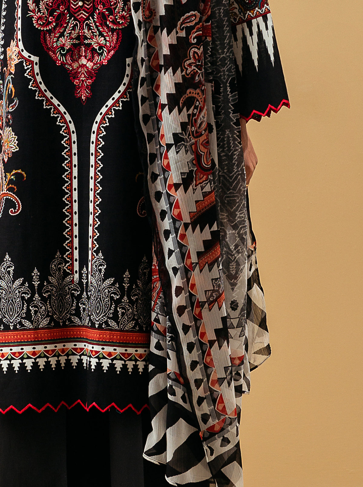 3 PIECE - EMBROIDERED KHADDAR SUIT - SMOKEY QUARTZ MORBAGH WN_22   