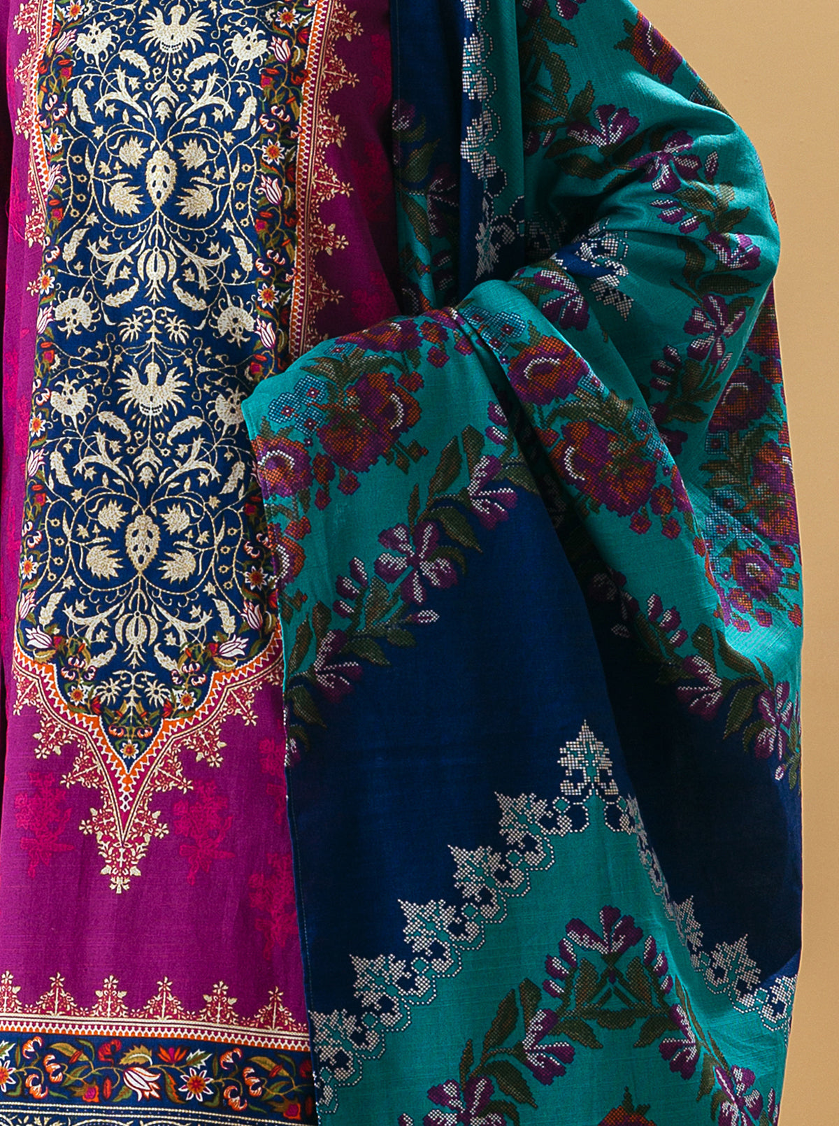 3 PIECE - PRINTED KHADDAR SUIT - FLOCAL GLOIY MORBAGH WN_22   