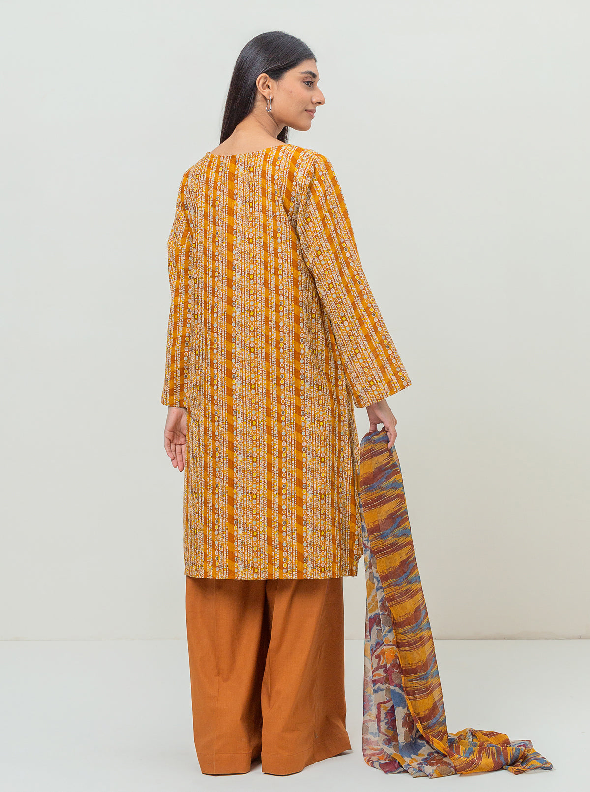3 PIECE - EMBROIDERED KHADDAR SUIT - SUNSET DAYS MORBAGH WN_23   