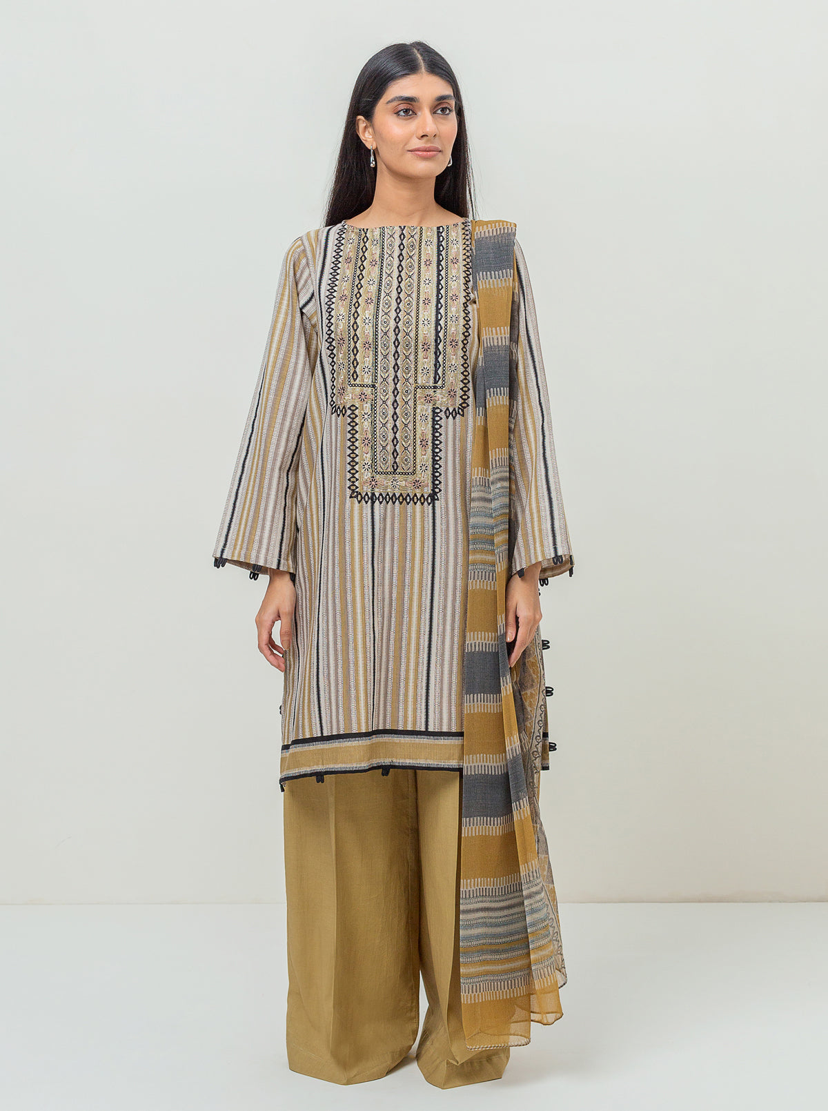 3 PIECE - EMBROIDERED KHADDAR SUIT - TRUE SYMMETRY MORBAGH WN_23   